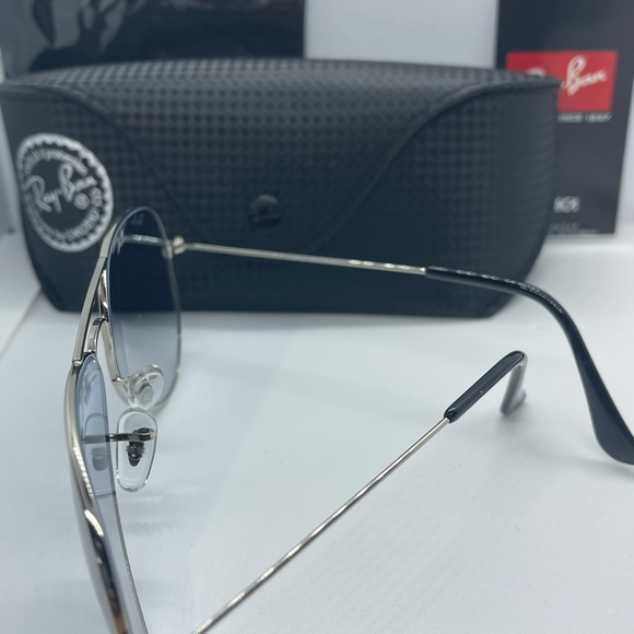 BNIB Rayban Silver with Blue Gradient Lens Rb3025 - Picture 6 of 7